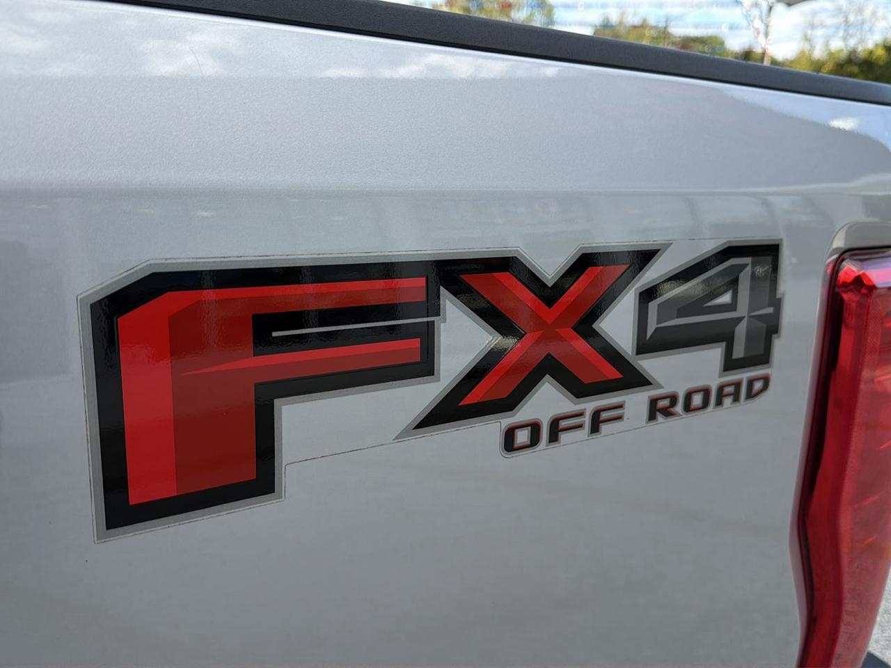 Ford F-250 SD XLT Crew Cab 4WD 2017