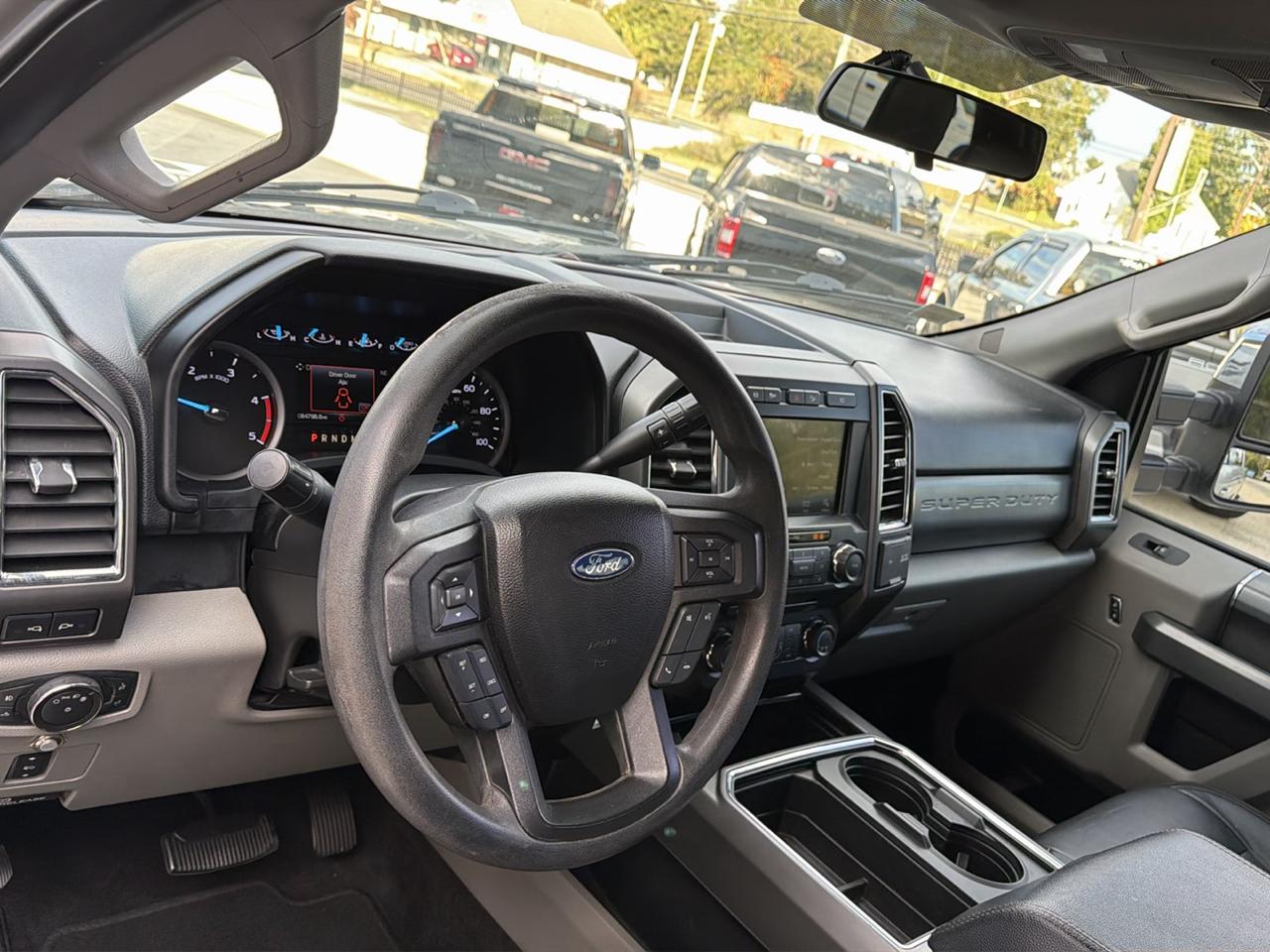 Ford F-250 SD XLT Crew Cab 4WD 2017
