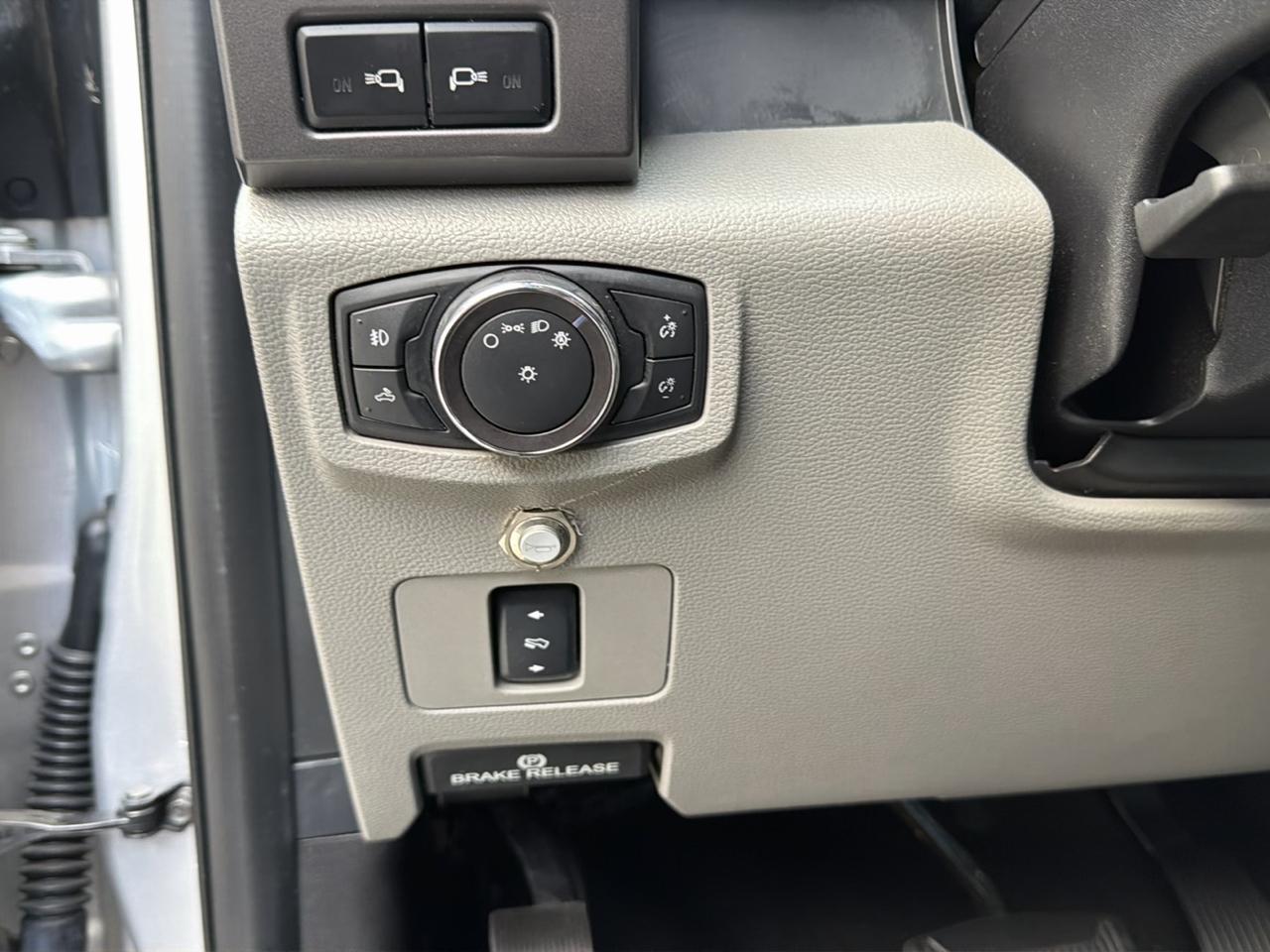 Ford F-250 SD XLT Crew Cab 4WD 2017