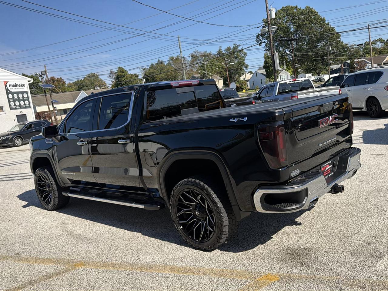 GMC Sierra 1500 Limited SLT Crew Cab Long Box 4WD 2022