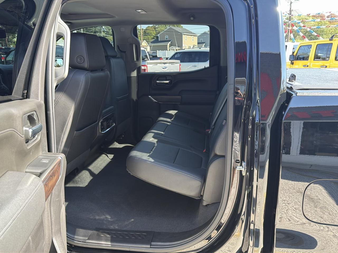 GMC Sierra 1500 Limited SLT Crew Cab Long Box 4WD 2022