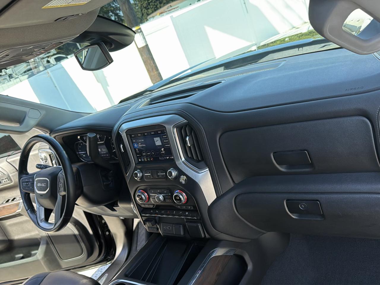 GMC Sierra 1500 Limited SLT Crew Cab Long Box 4WD 2022