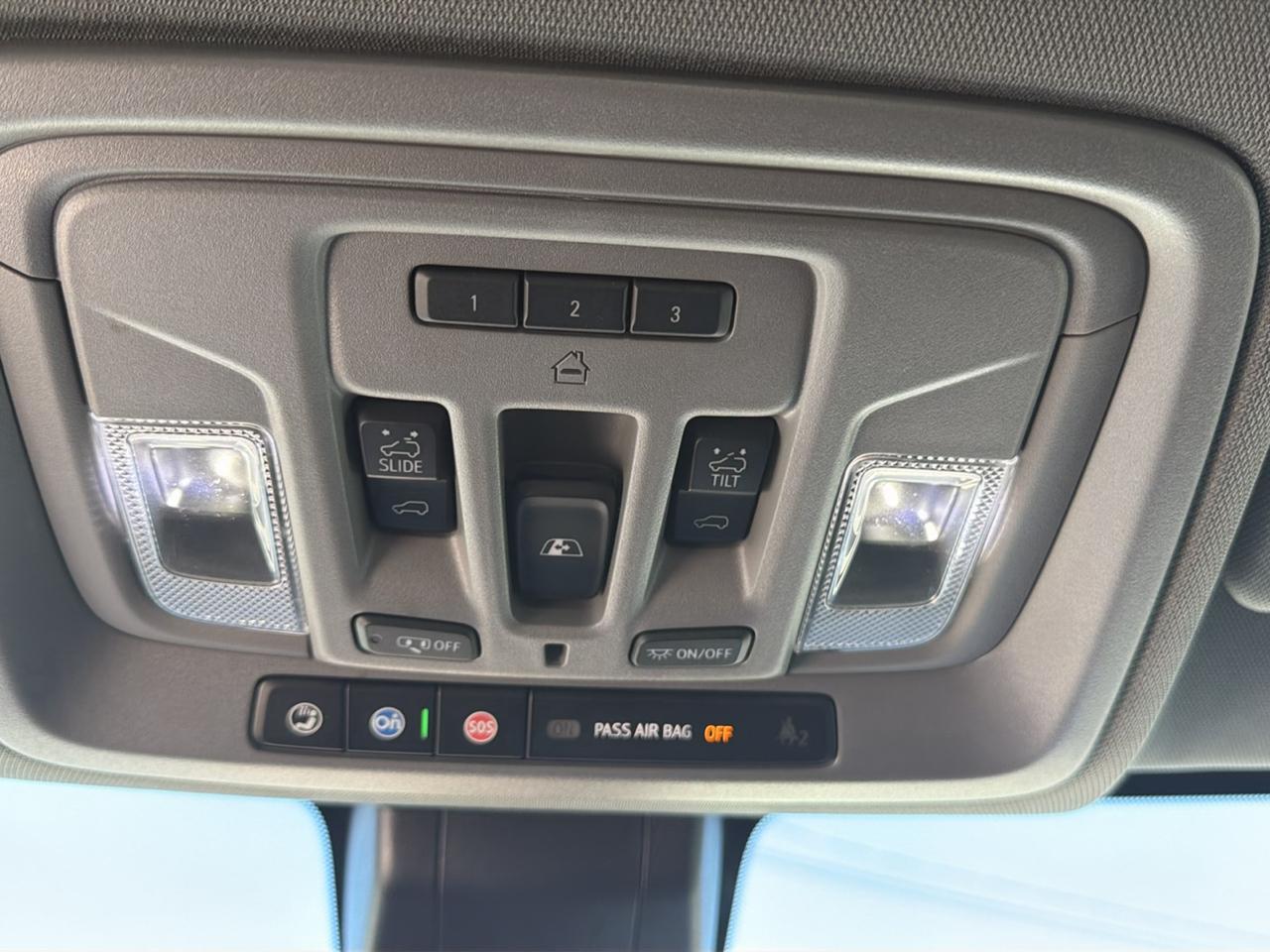 GMC Sierra 1500 Limited SLT Crew Cab Long Box 4WD 2022