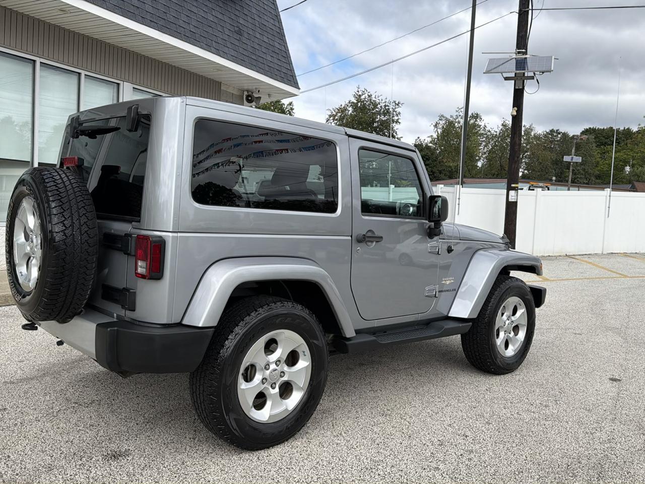 Jeep Wrangler Sahara 4WD 2014