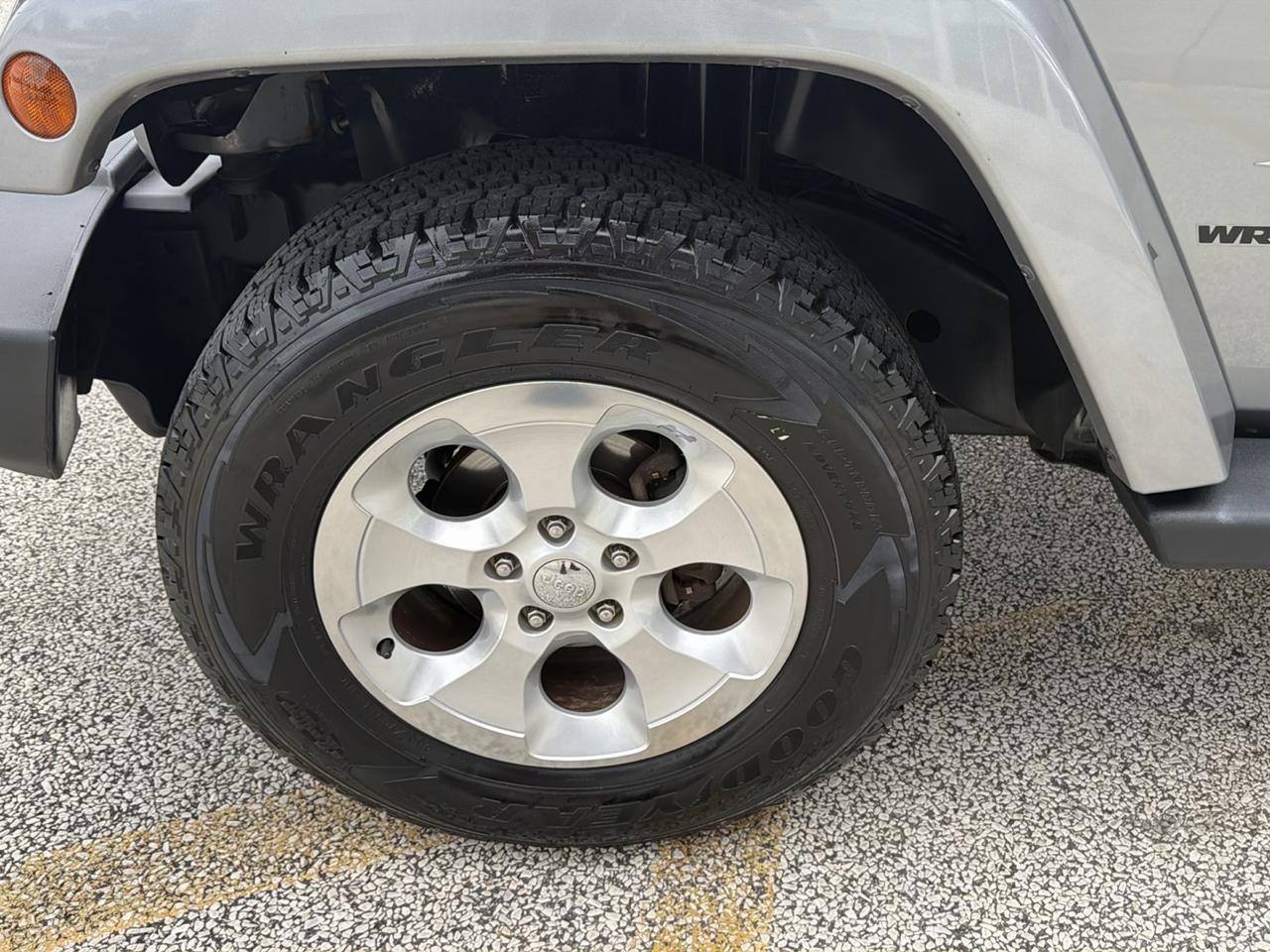 Jeep Wrangler Sahara 4WD 2014