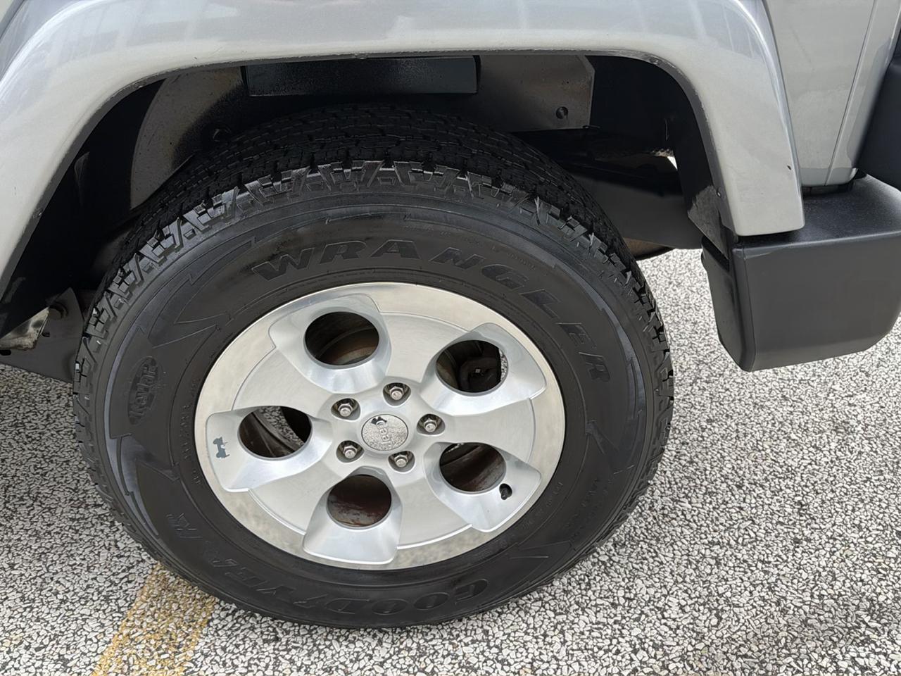 Jeep Wrangler Sahara 4WD 2014