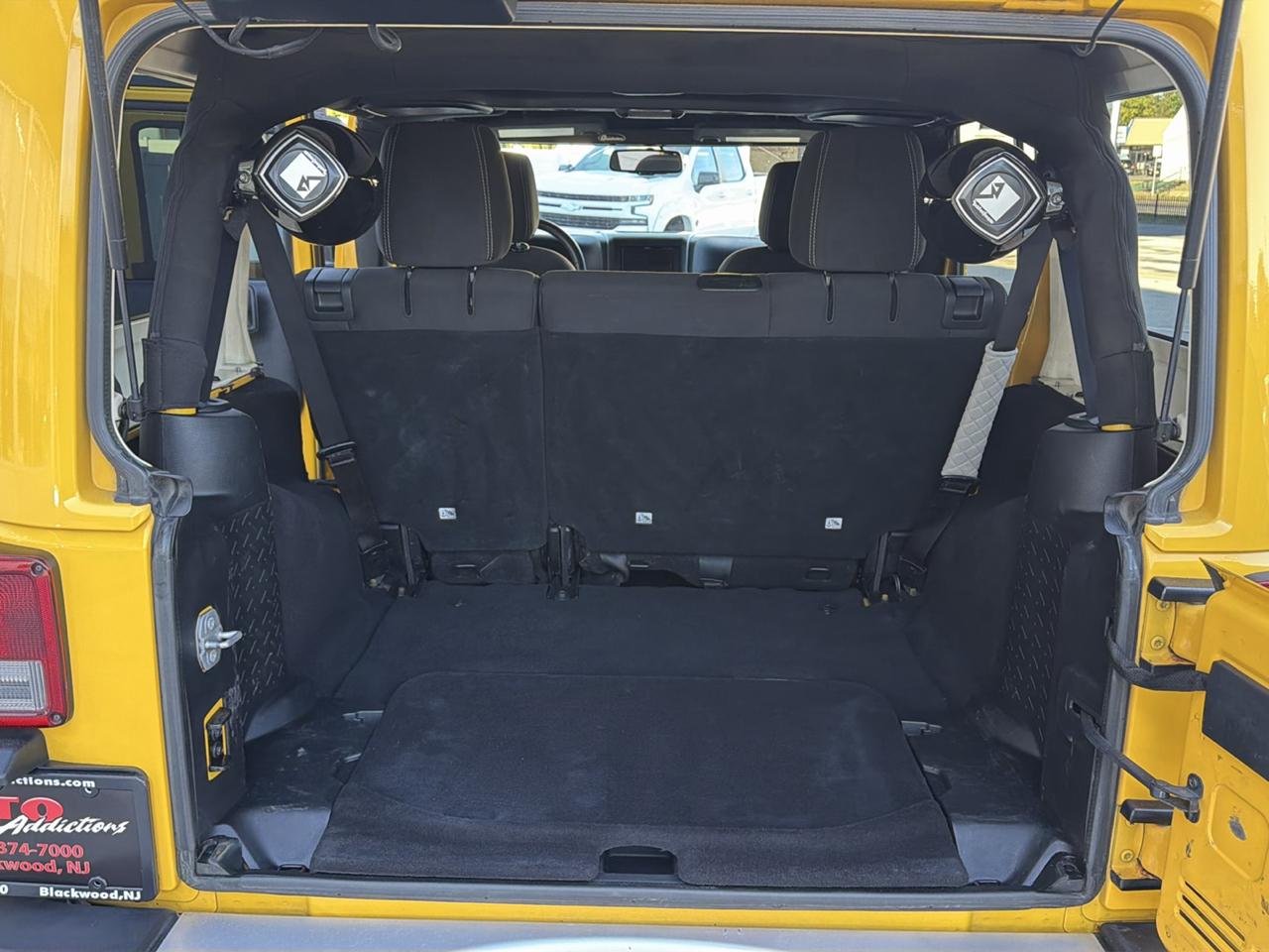 Jeep Wrangler Unlimited Sahara 4WD 2015