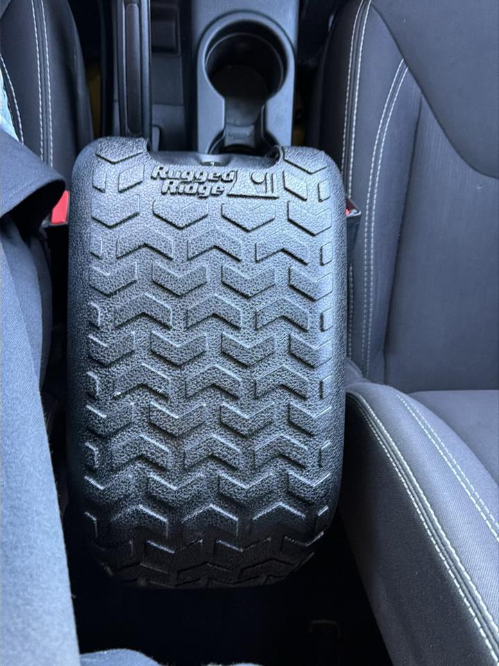 Jeep Wrangler Unlimited Sahara 4WD 2015