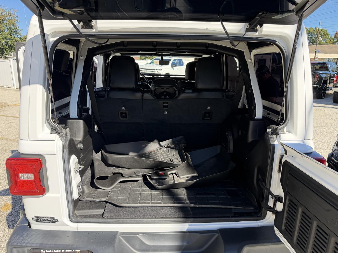 Jeep Wrangler Unlimited Sahara 2020
