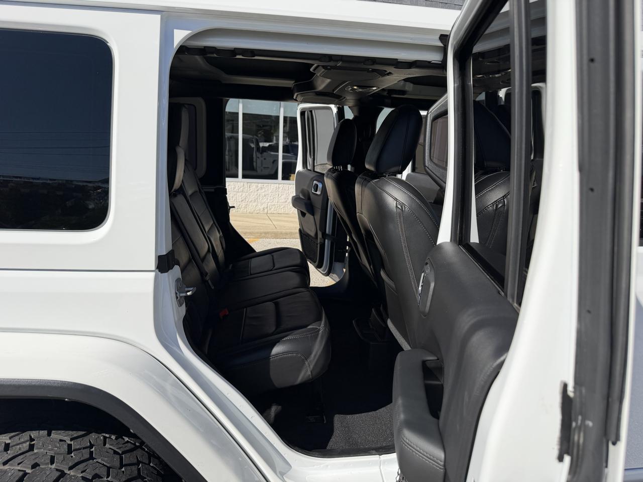 Jeep Wrangler Unlimited Sahara 2020