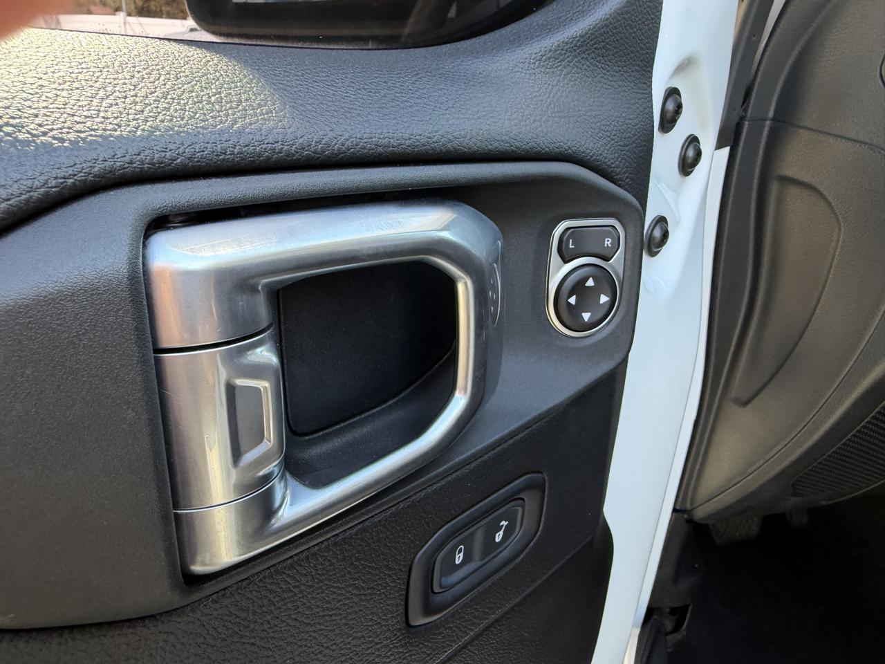 Jeep Wrangler Unlimited Sahara 2020