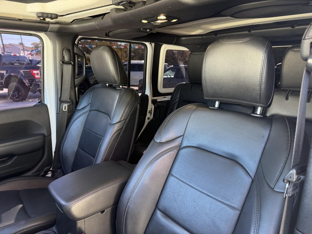 Jeep Wrangler Unlimited Sahara 2020