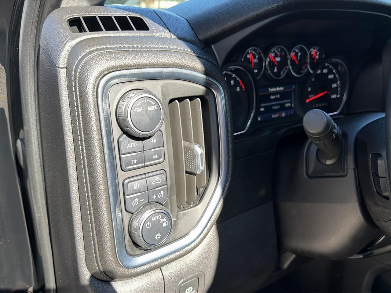 Chevrolet Silverado 1500 LT Trail Boss Crew Cab 4WD 2021