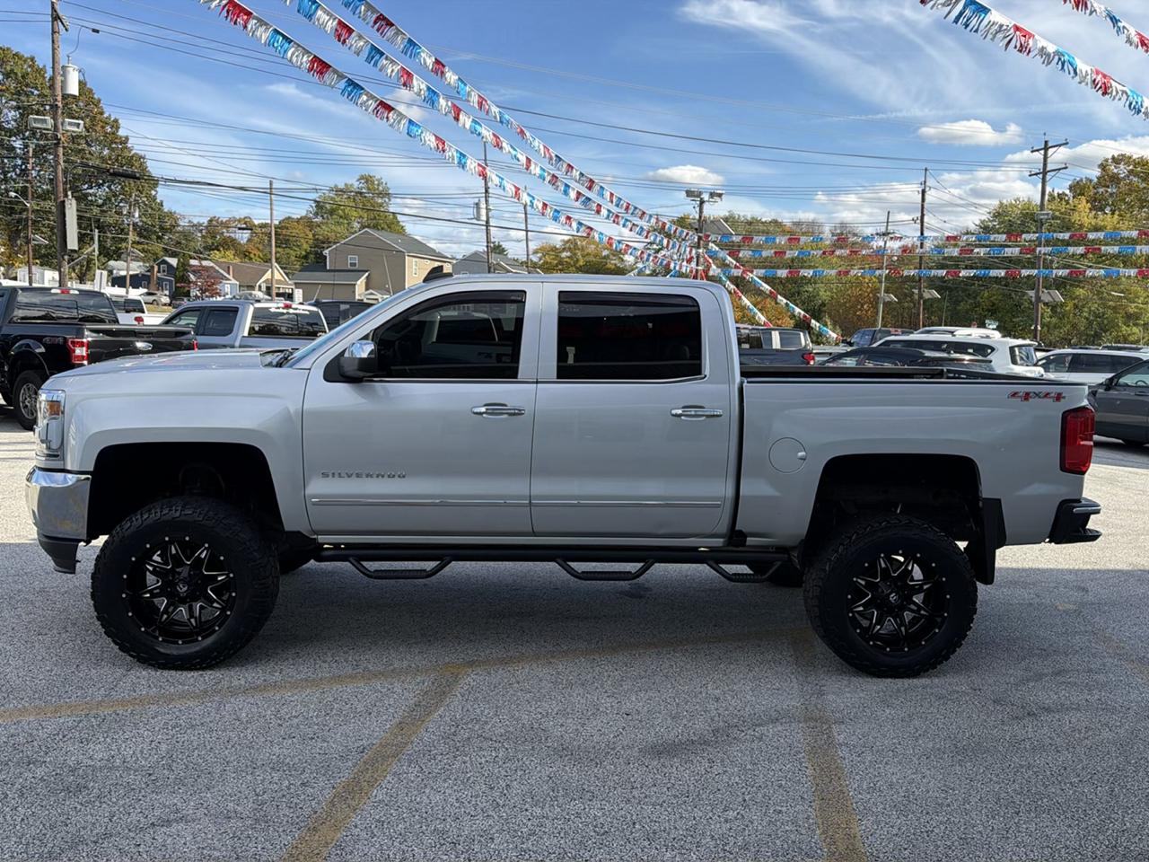 Chevrolet Silverado 1500 LTZ Crew Cab 4WD 2017