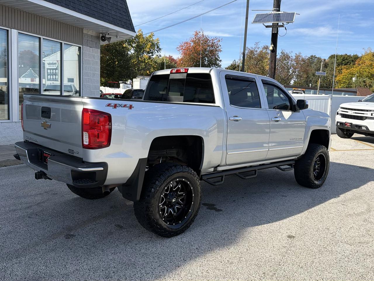 Chevrolet Silverado 1500 LTZ Crew Cab 4WD 2017