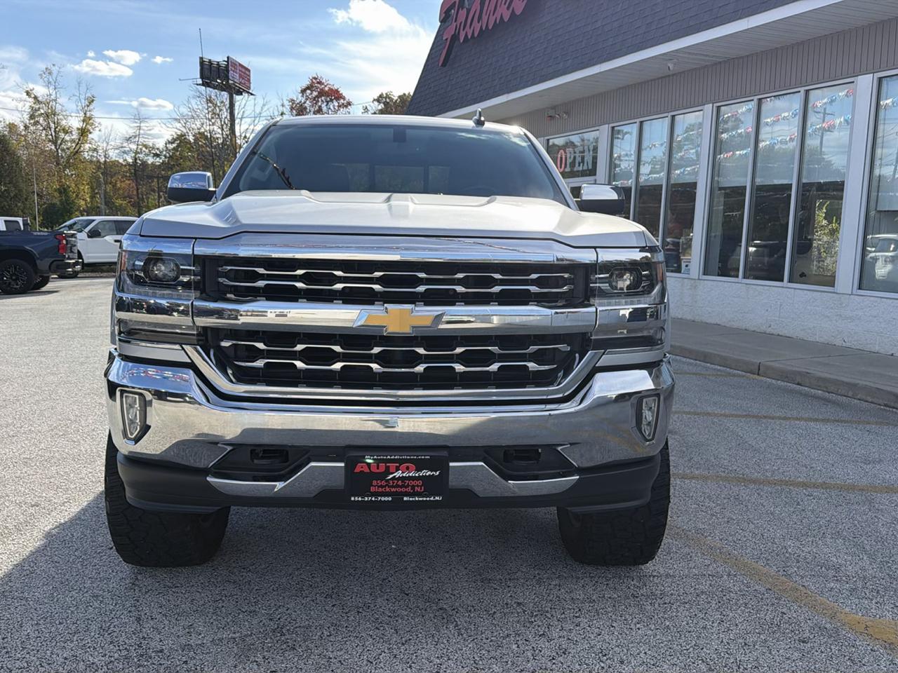 Chevrolet Silverado 1500 LTZ Crew Cab 4WD 2017