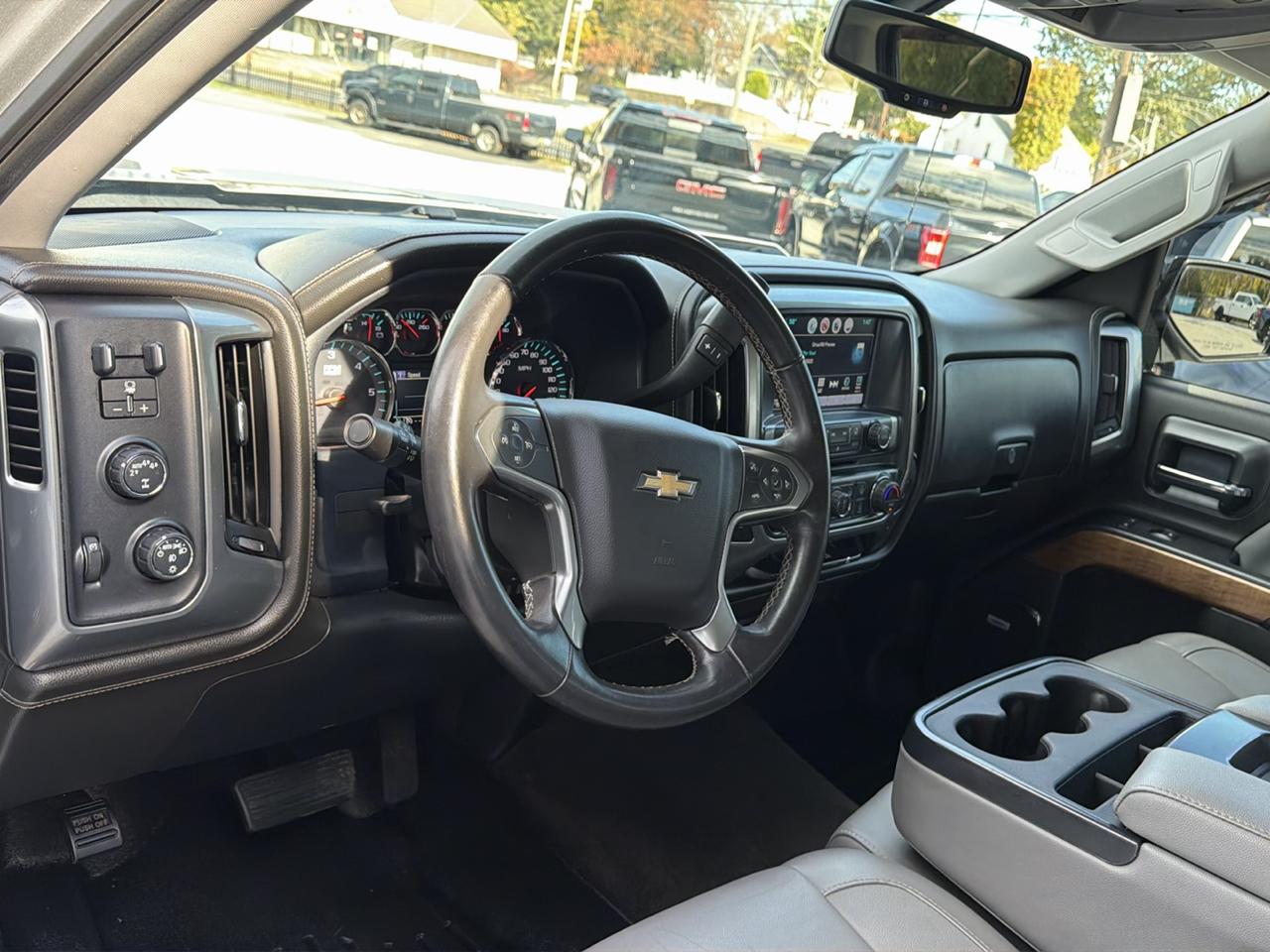 Chevrolet Silverado 1500 LTZ Crew Cab 4WD 2017