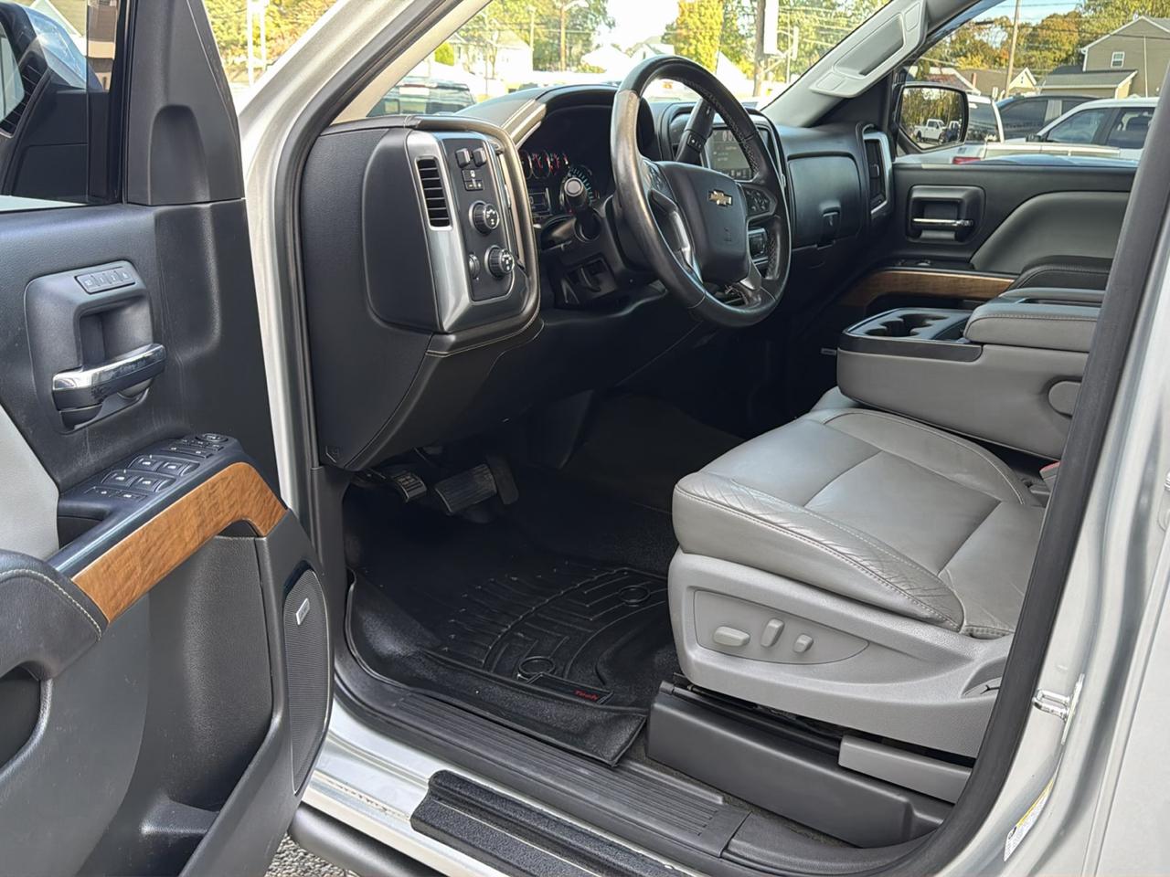 Chevrolet Silverado 1500 LTZ Crew Cab 4WD 2017