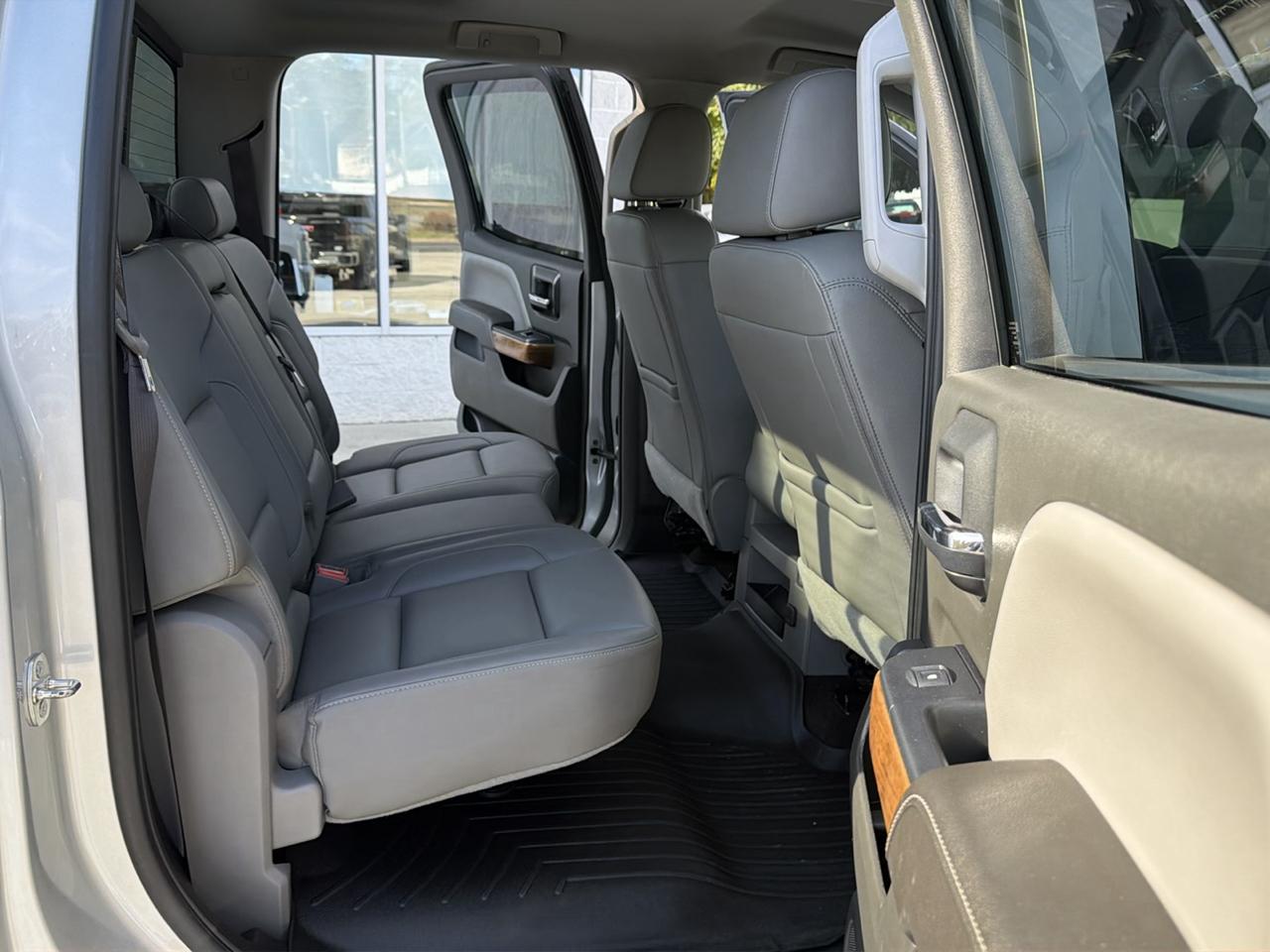 Chevrolet Silverado 1500 LTZ Crew Cab 4WD 2017