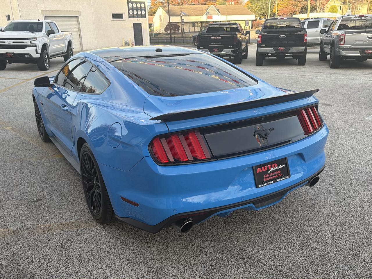 Ford Mustang GT Premium Coupe 2017