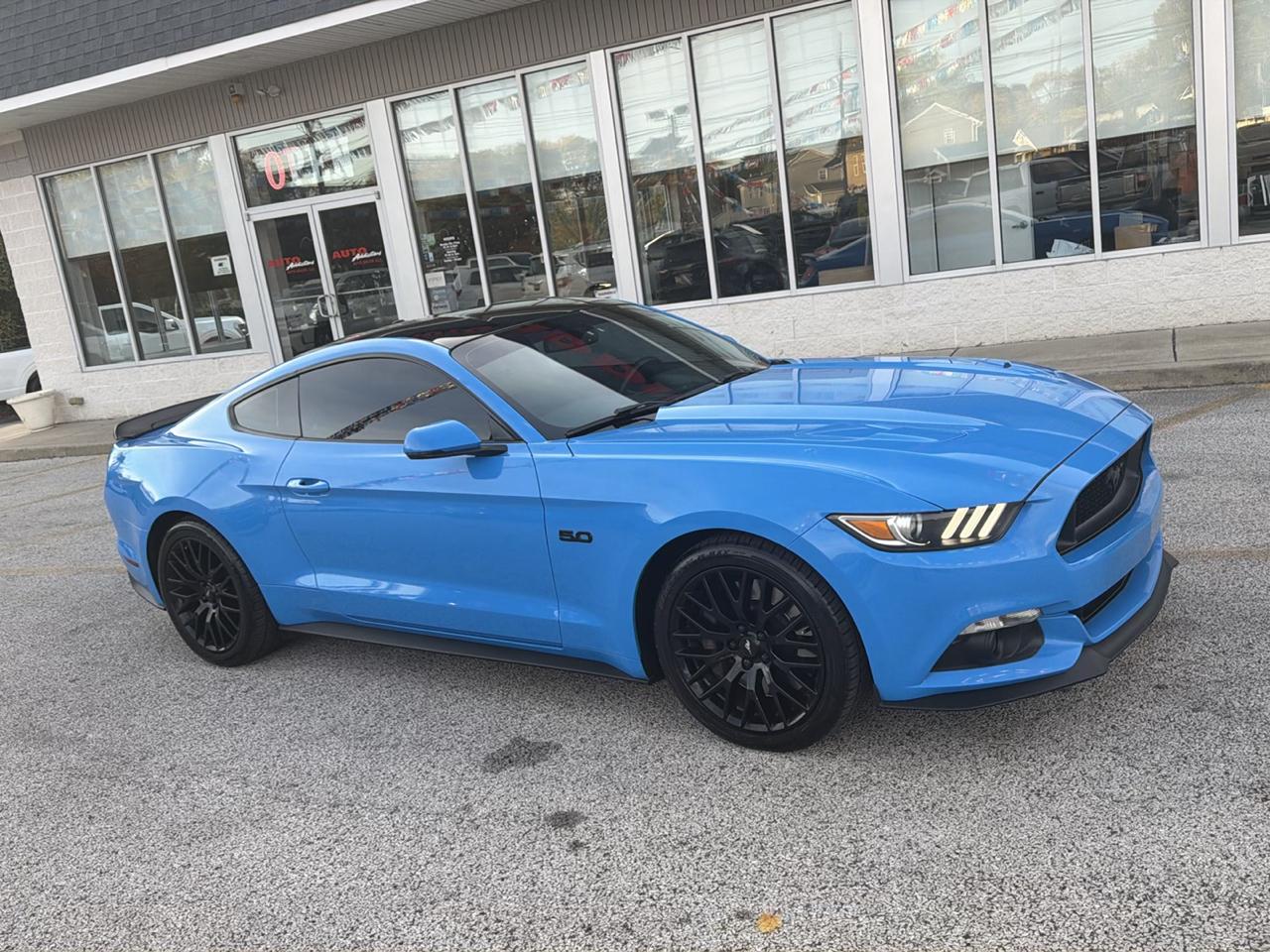 Ford Mustang GT Premium Coupe 2017