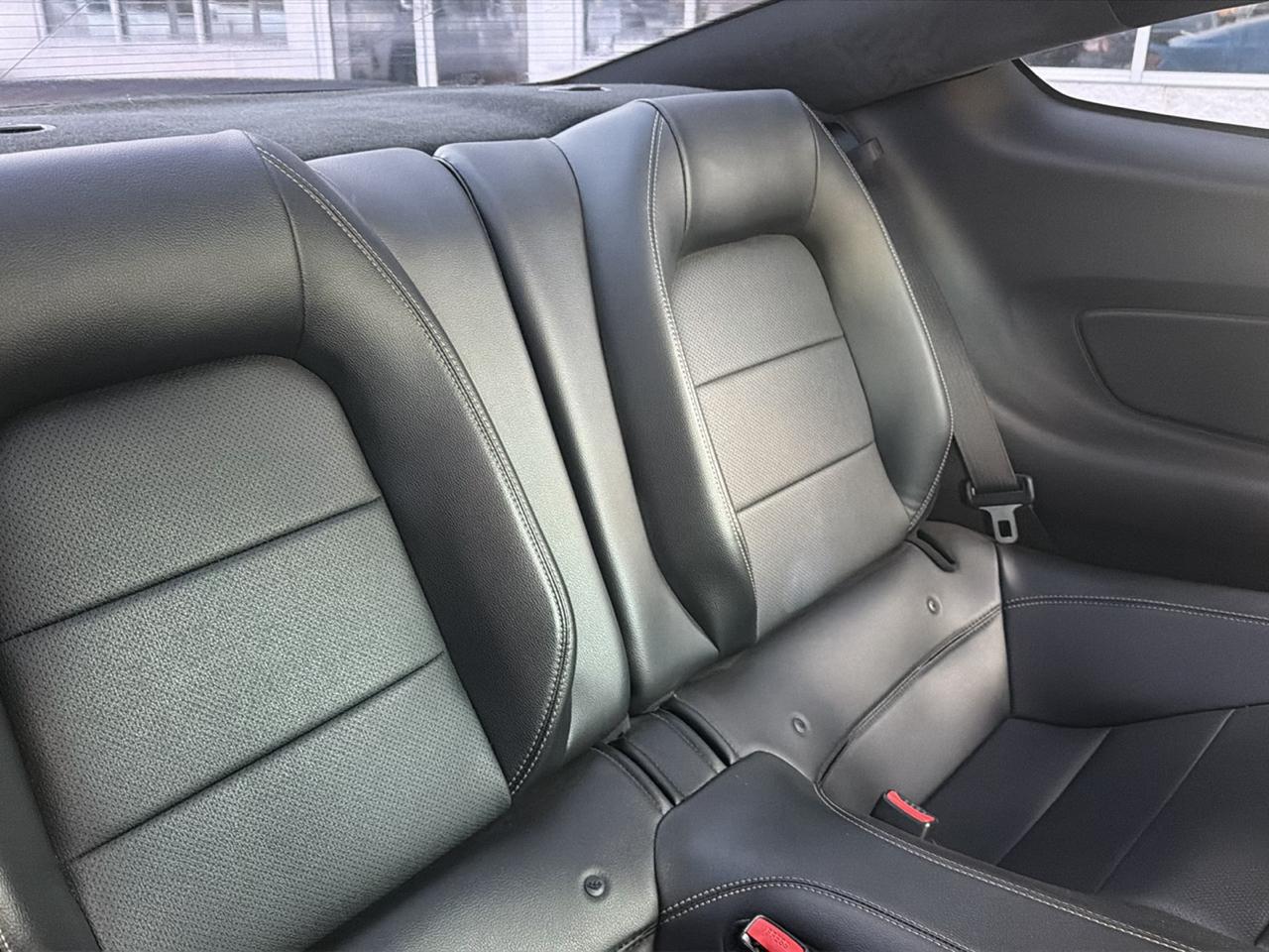 Ford Mustang GT Premium Coupe 2017