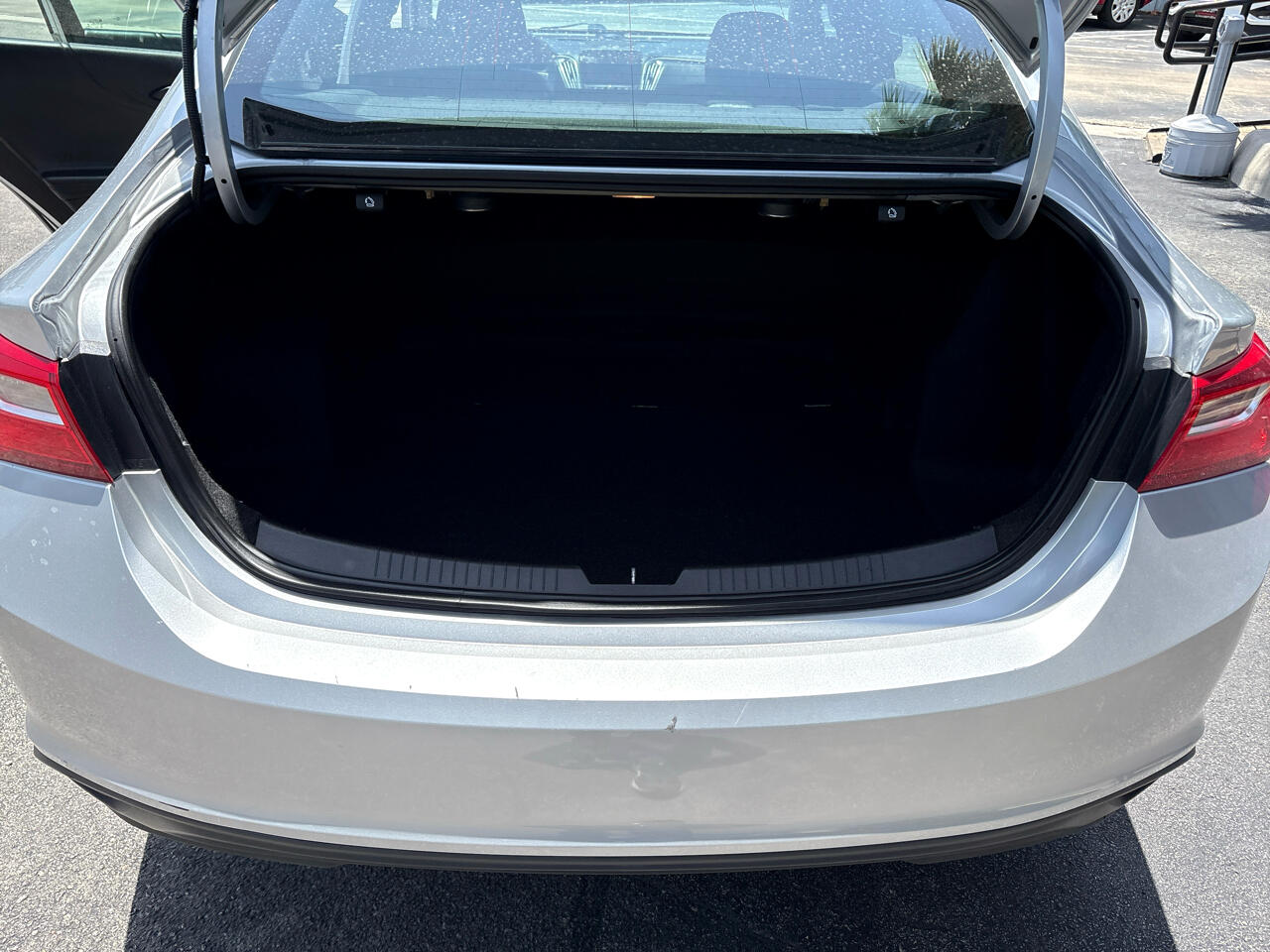 Chevrolet Malibu 4dr Sdn LT w/1LT 2018 Chevrolet Malibu 4dr Sdn LT w/1LT 2018