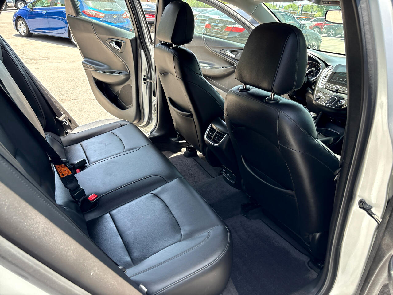 Chevrolet Malibu 4dr Sdn LT w/1LT 2018 Chevrolet Malibu 4dr Sdn LT w/1LT 2018