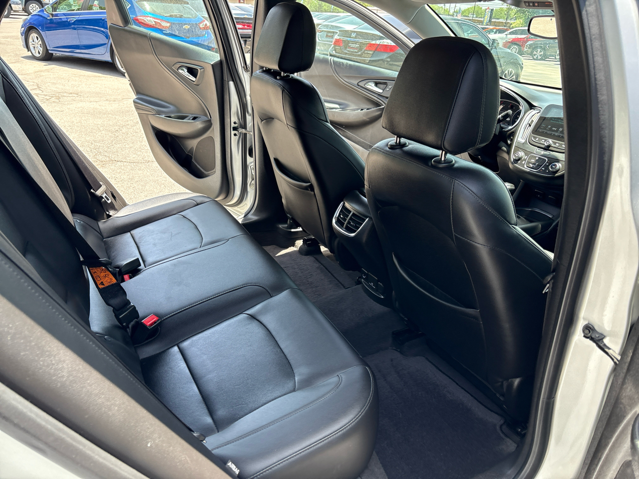Chevrolet Malibu 4dr Sdn LT w/1LT 2018 Chevrolet Malibu 4dr Sdn LT w/1LT 2018
