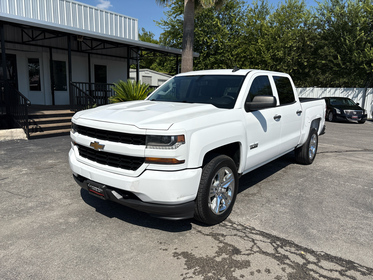 Chevrolet Silverado 1500 2WD Crew Cab 143.5" Custom 2018 Chevrolet Silverado 1500 2WD Crew Cab 143.5" Custom 2018