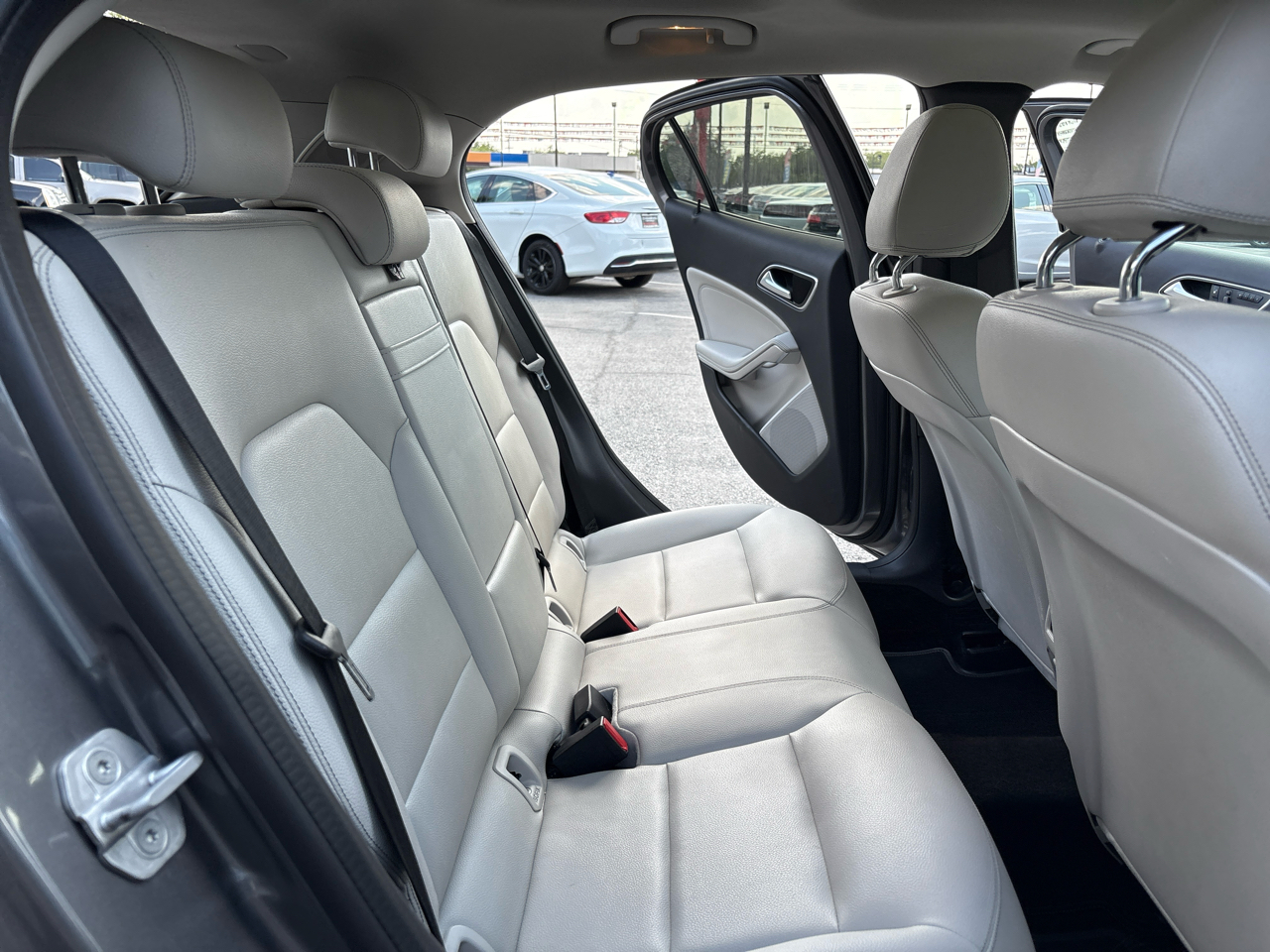 Mercedes-Benz GLA GLA 250 4MATIC SUV 2017 Mercedes-Benz GLA GLA 250 4MATIC SUV 2017