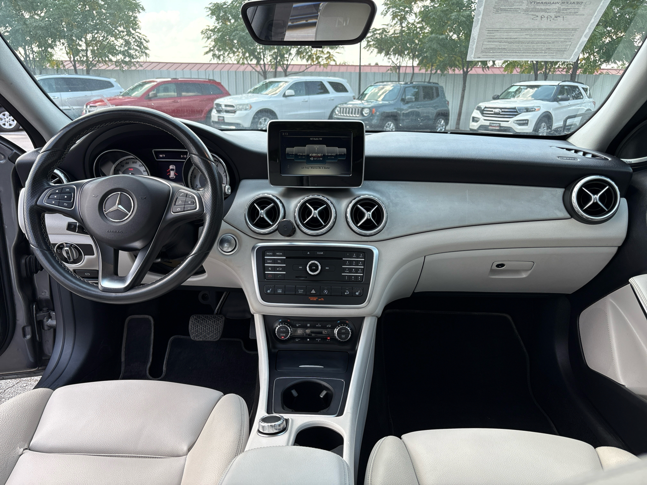 Mercedes-Benz GLA GLA 250 4MATIC SUV 2017 Mercedes-Benz GLA GLA 250 4MATIC SUV 2017