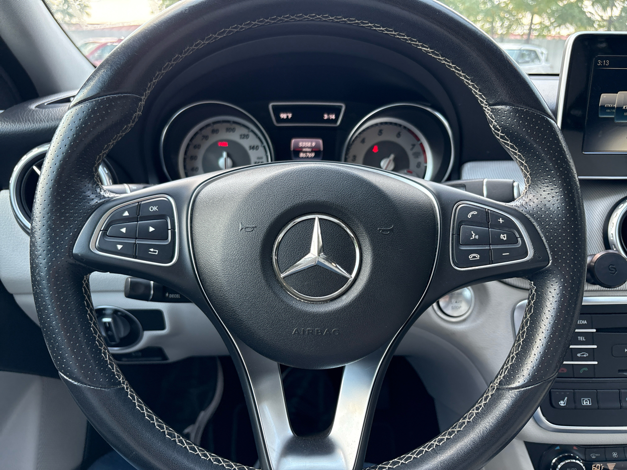 Mercedes-Benz GLA GLA 250 4MATIC SUV 2017 Mercedes-Benz GLA GLA 250 4MATIC SUV 2017