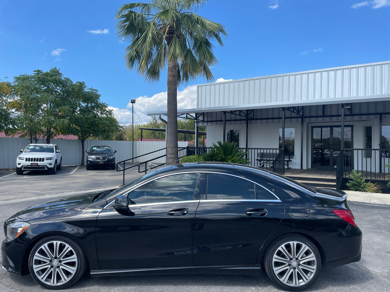 Mercedes-Benz CLA CLA 250 4MATIC Coupe 2017 Mercedes-Benz CLA CLA 250 4MATIC Coupe 2017