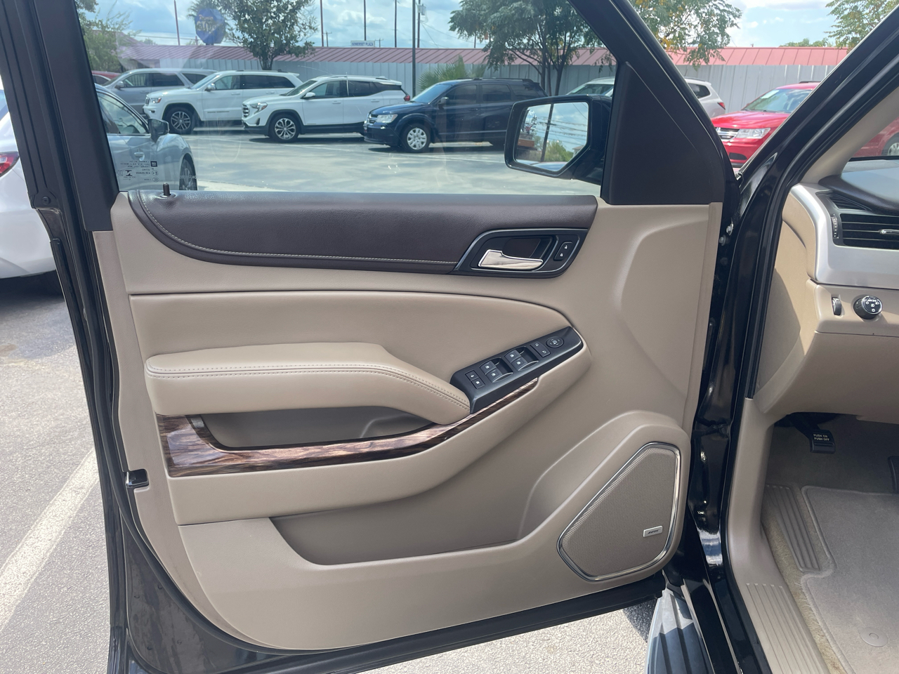 GMC Yukon 2WD 4dr SLE 2019 GMC Yukon 2WD 4dr SLE 2019