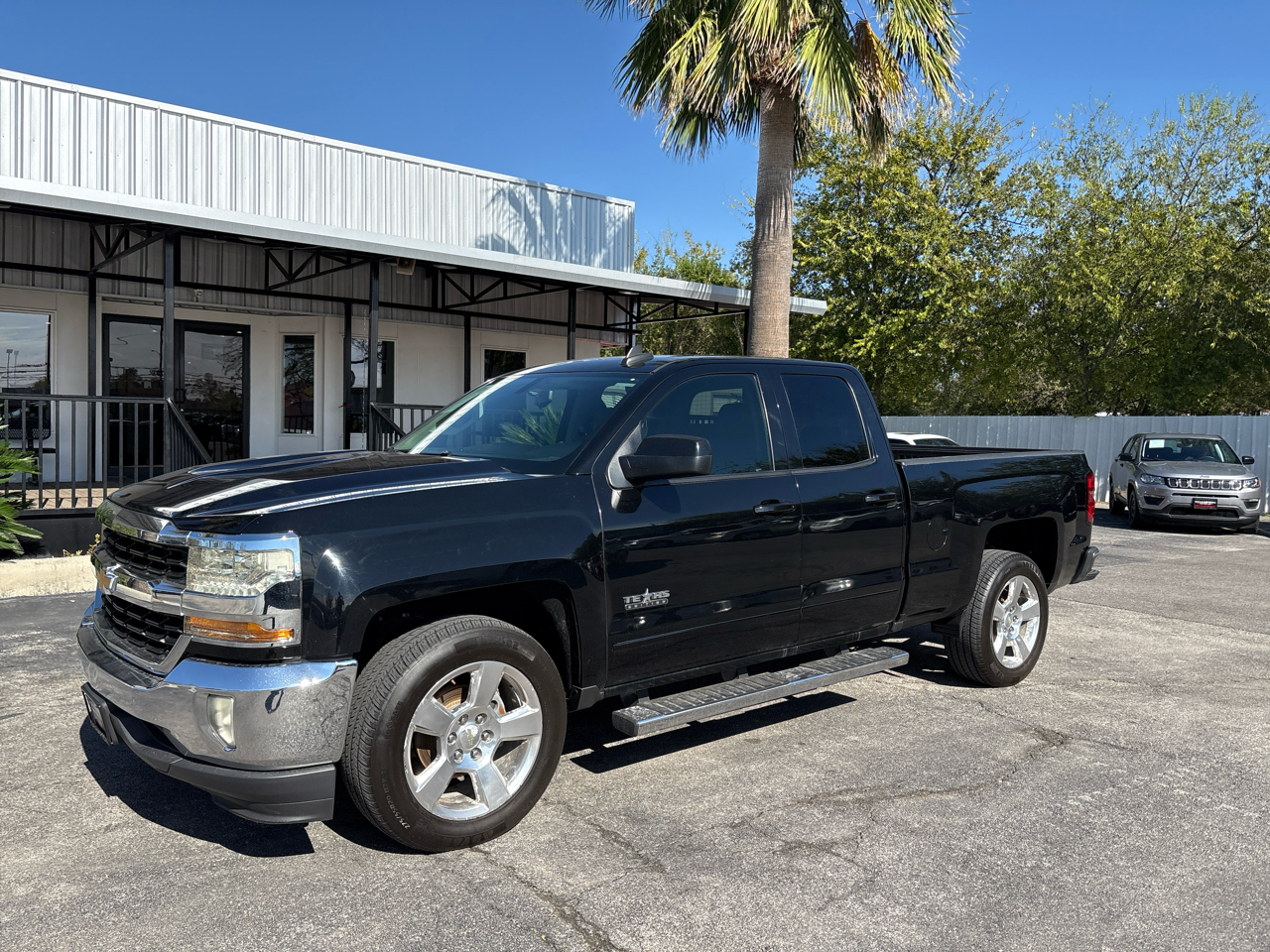 Chevrolet Silverado 1500 2WD Double Cab 143.5" LT w/1LT 2016