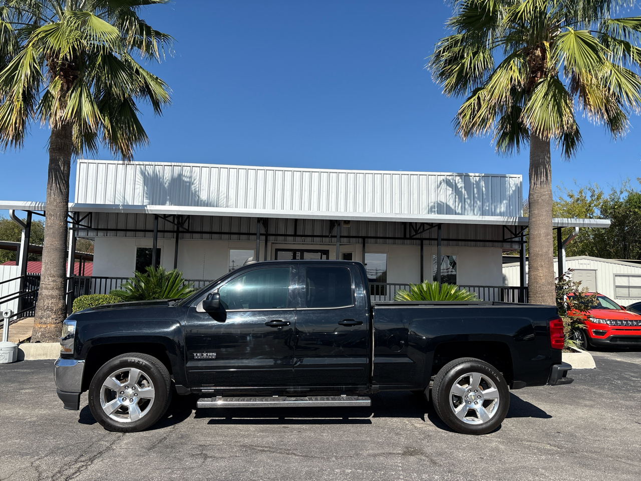 Chevrolet Silverado 1500 2WD Double Cab 143.5" LT w/1LT 2016