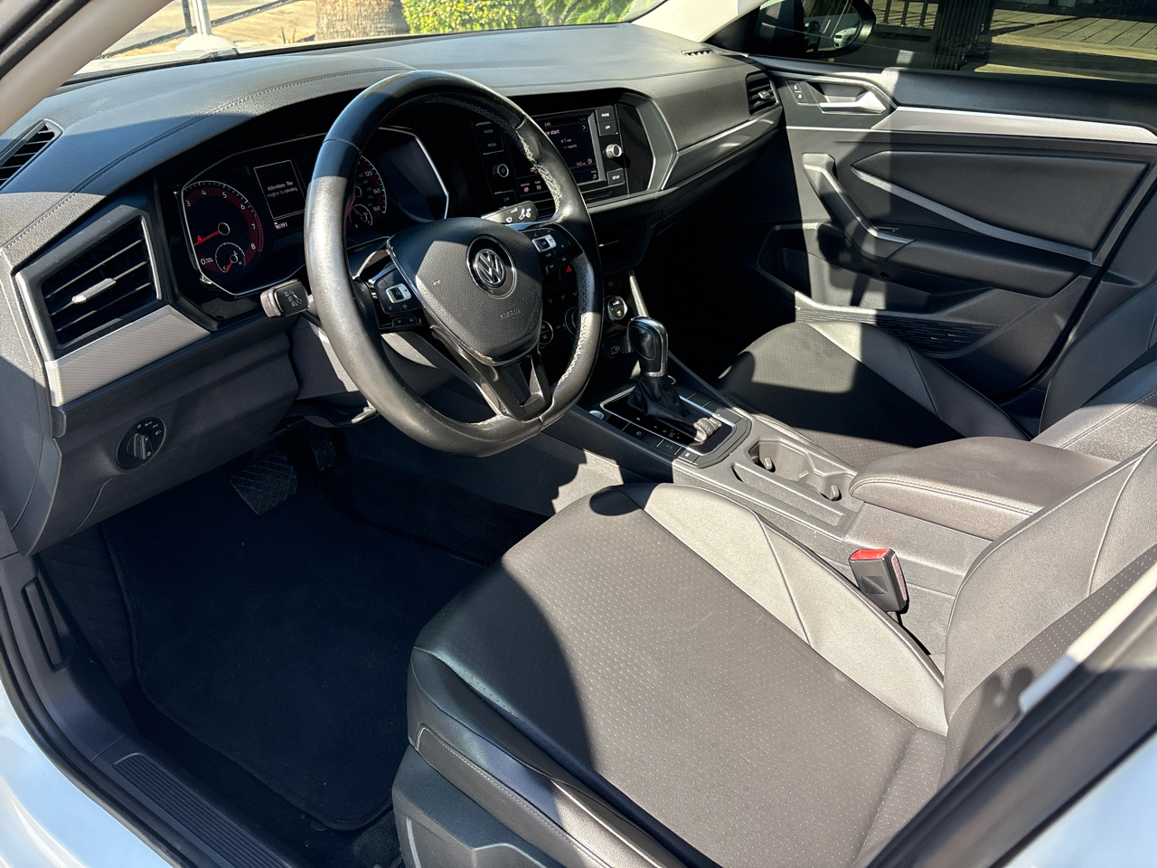 Volkswagen Jetta R-Line Auto w/SULEV 2019