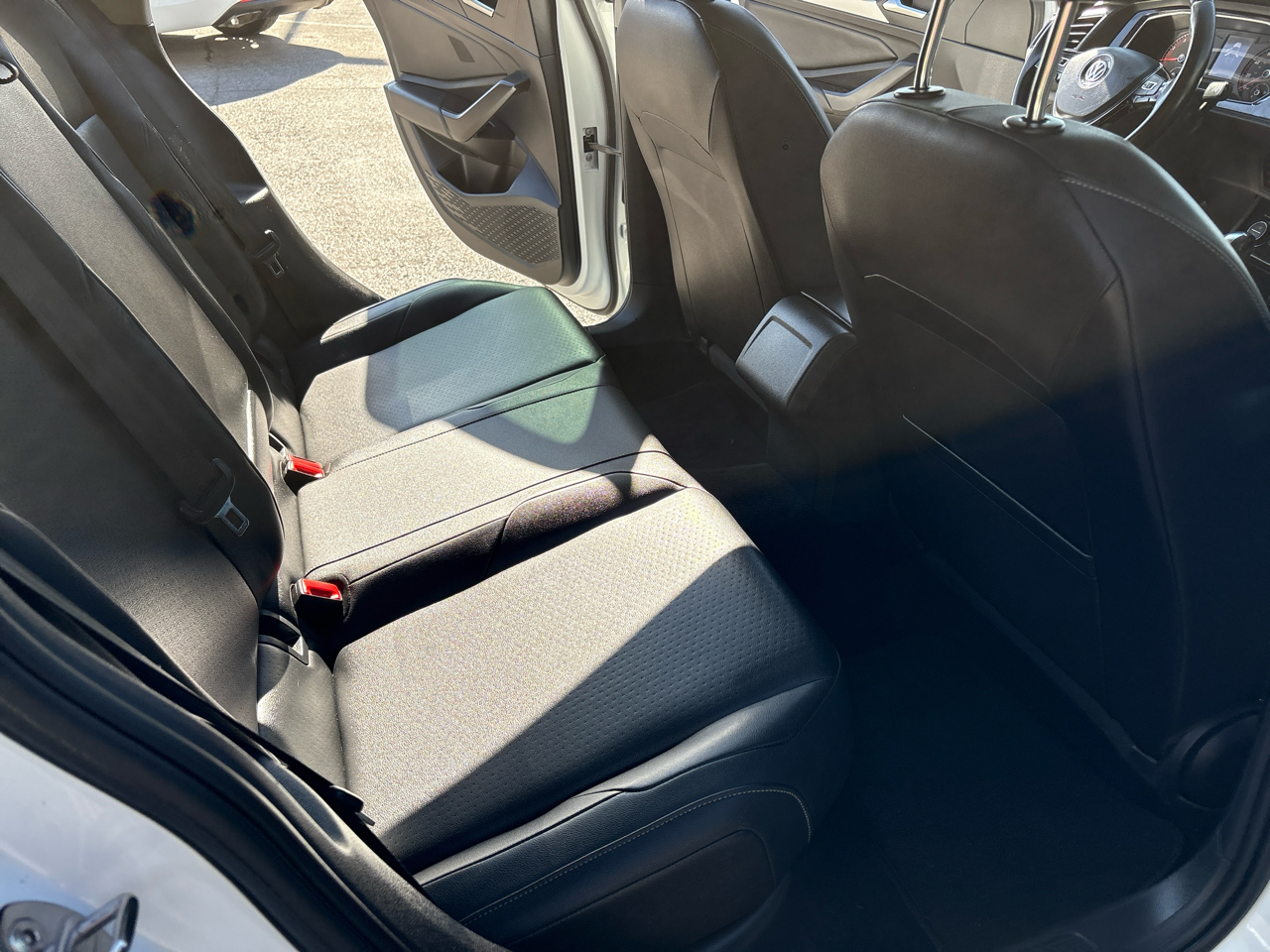 Volkswagen Jetta R-Line Auto w/SULEV 2019