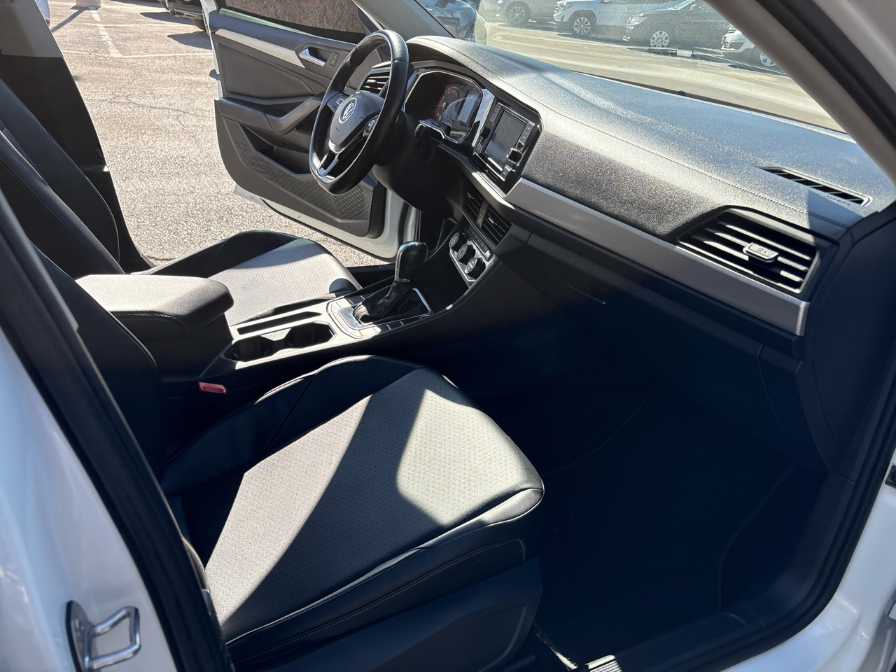 Volkswagen Jetta R-Line Auto w/SULEV 2019