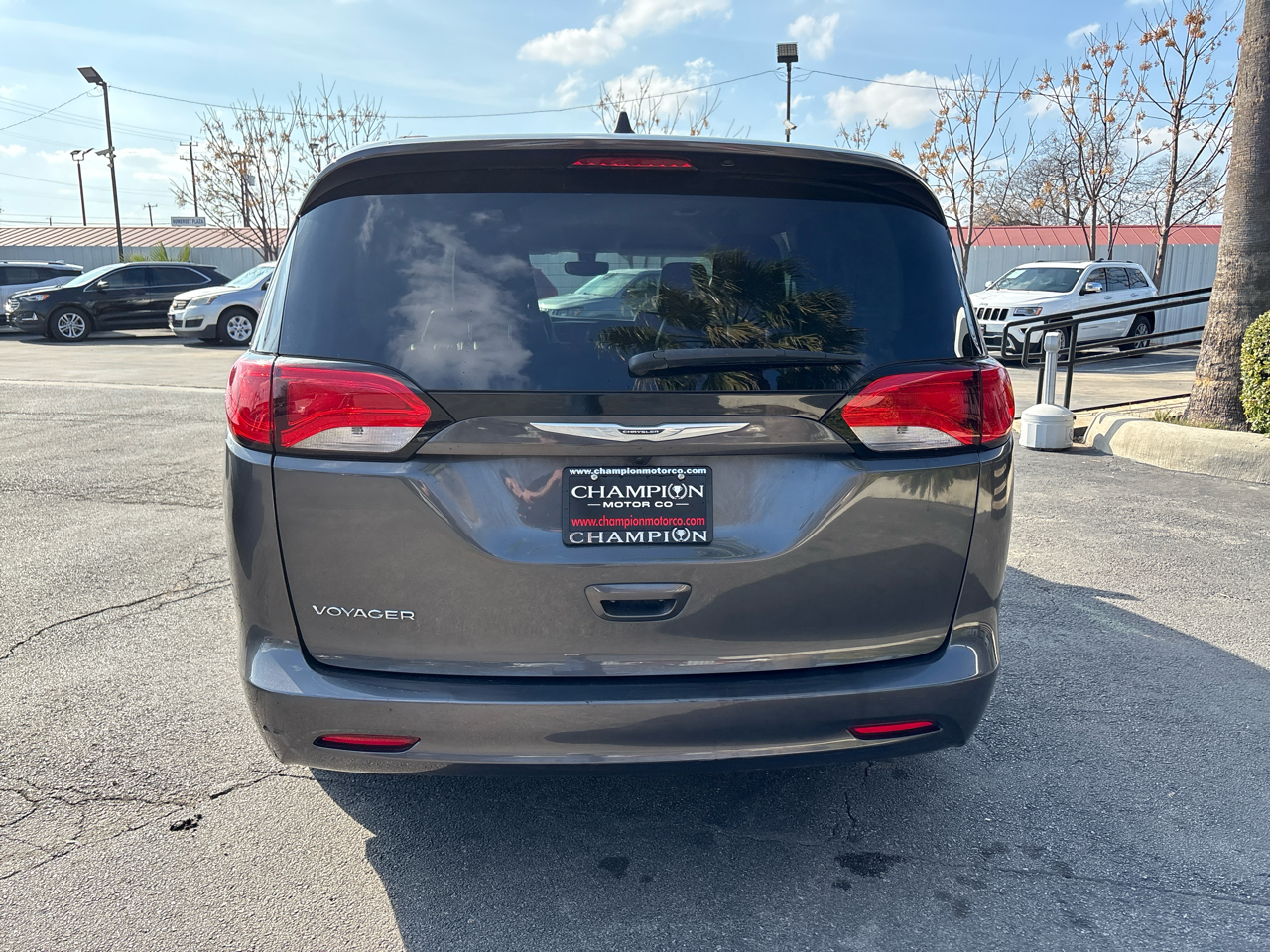 Chrysler Voyager LXI FWD 2021