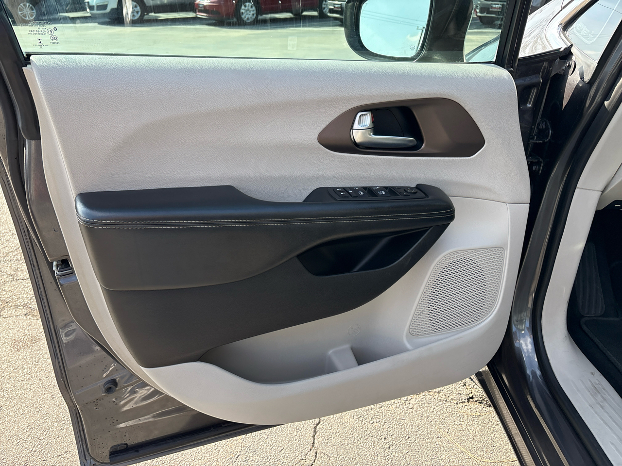 Chrysler Voyager LXI FWD 2021