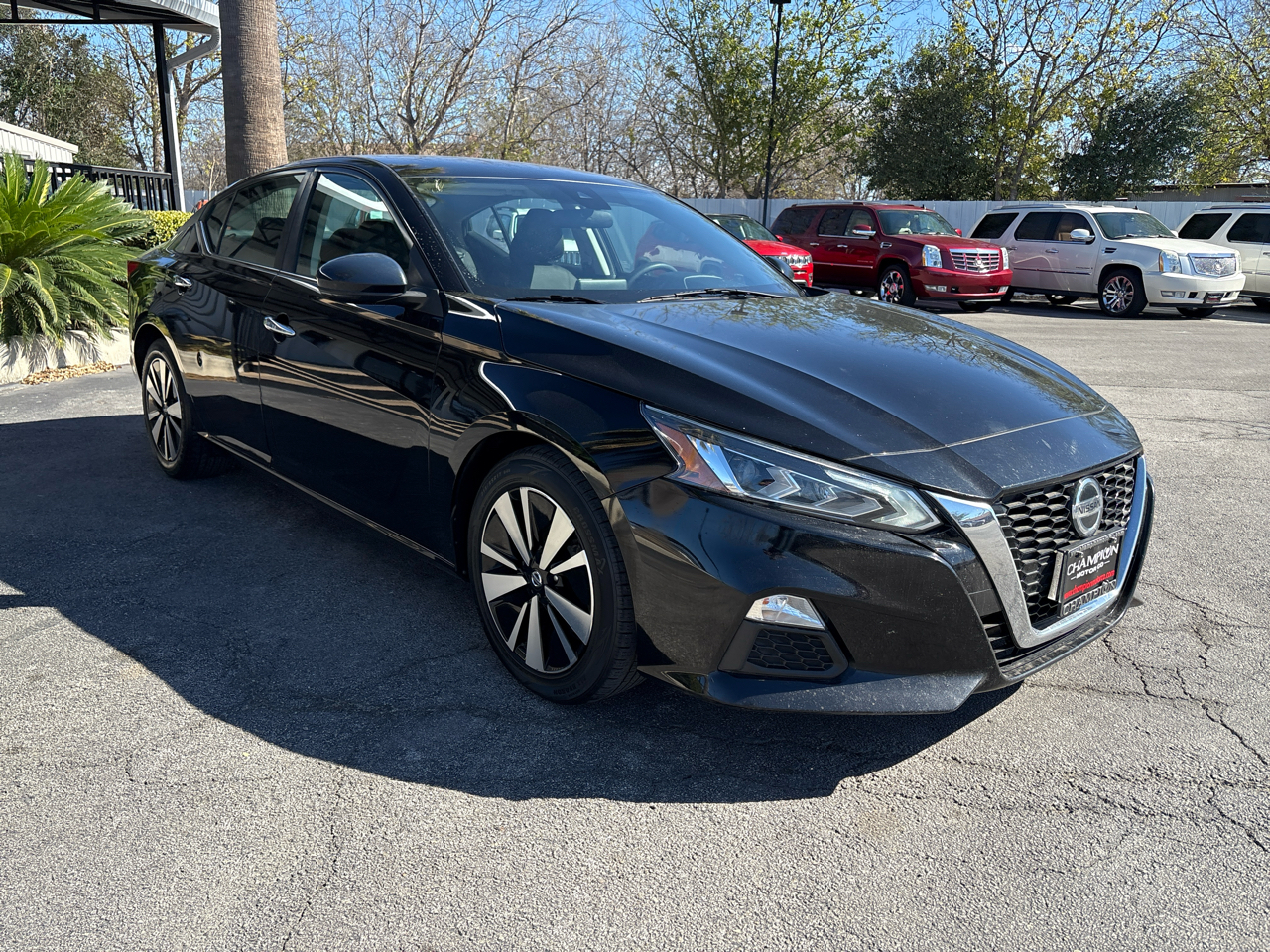 Nissan Altima 2.5 SV Sedan 2021