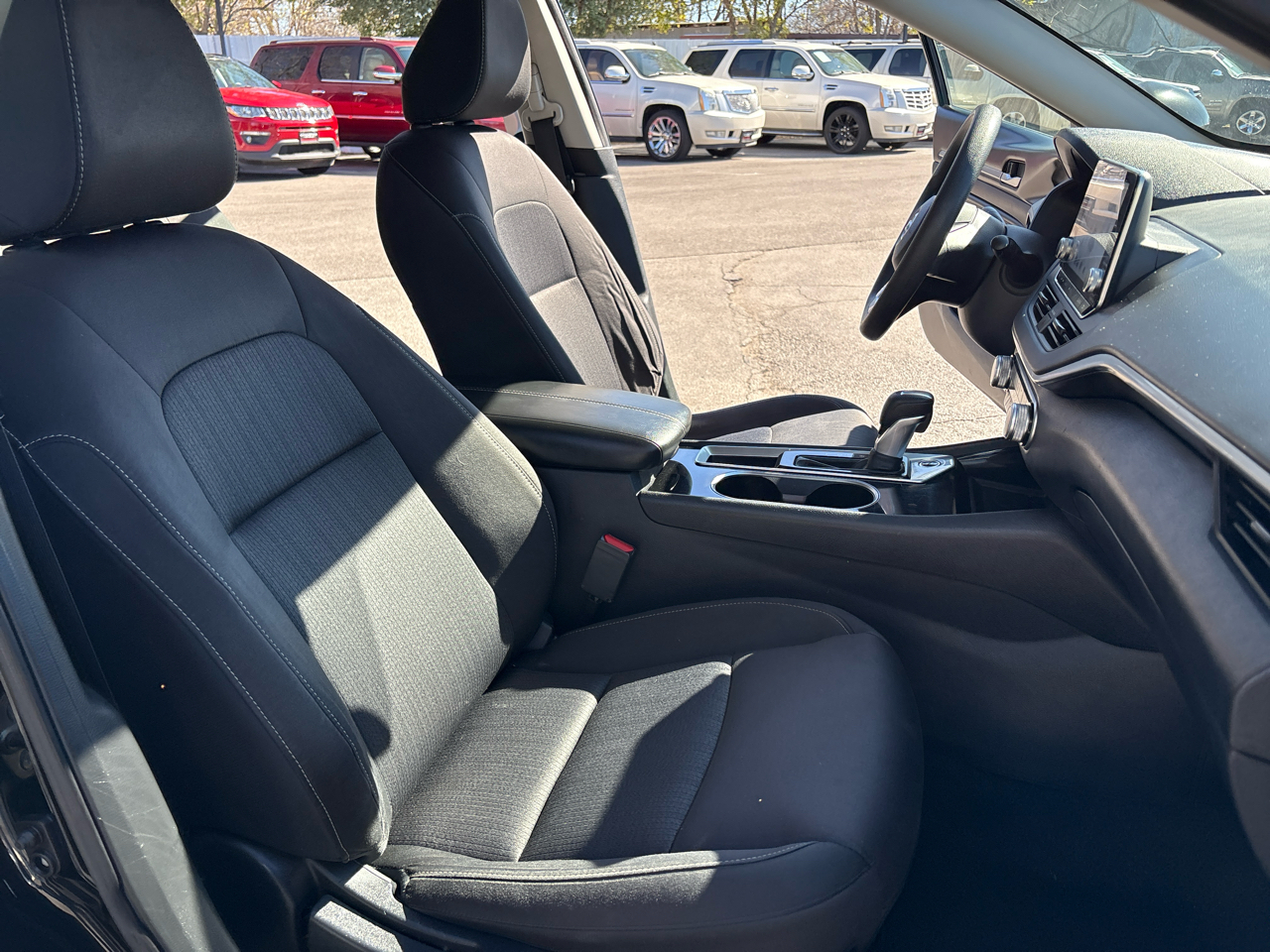 Nissan Altima 2.5 SV Sedan 2021