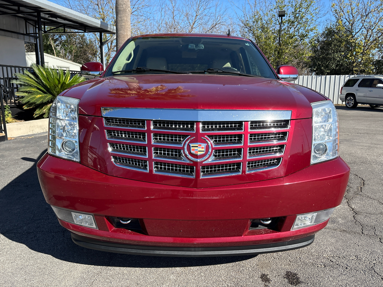 Cadillac Escalade ESV 2WD 4dr Premium 2011