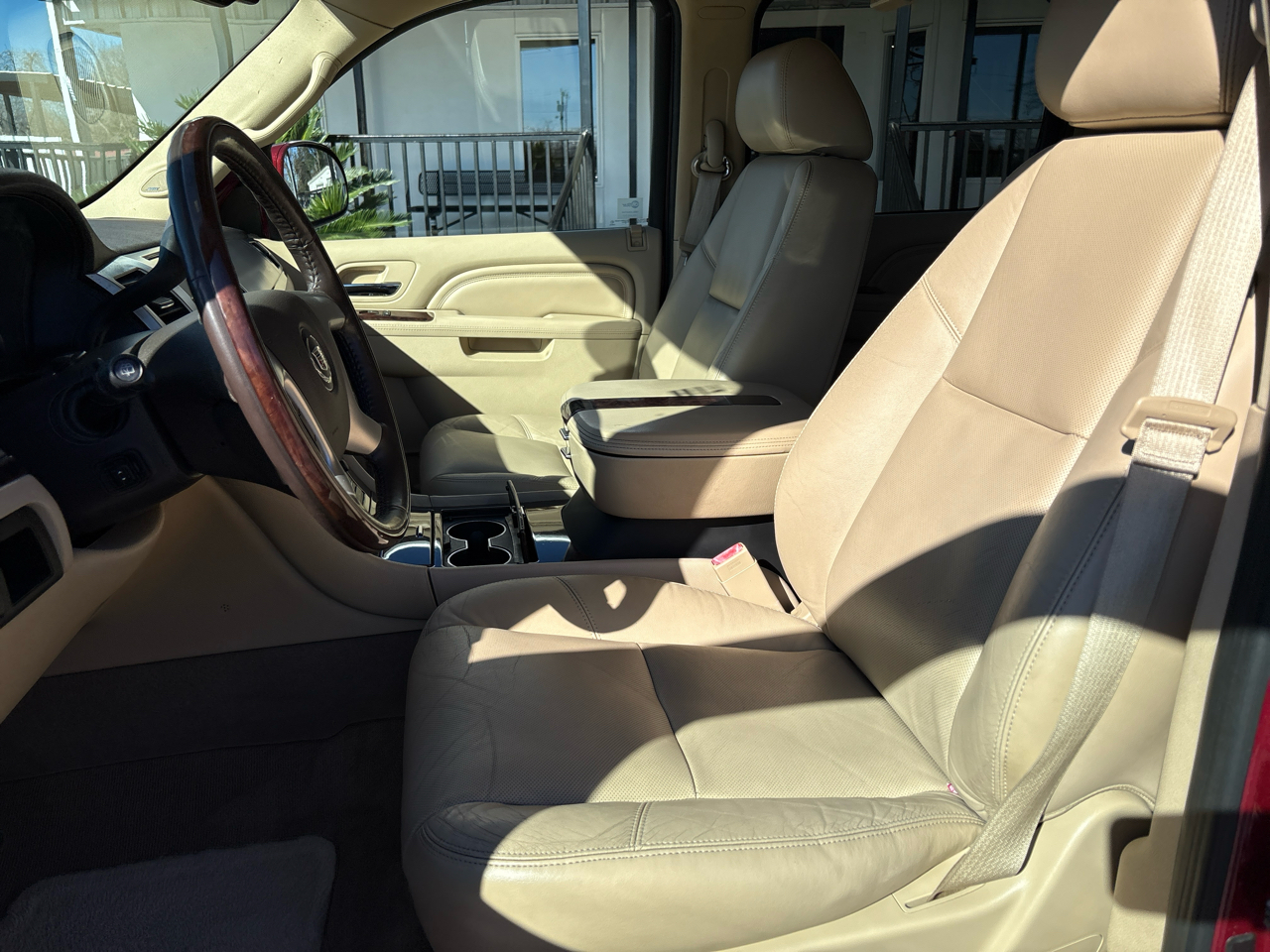 Cadillac Escalade ESV 2WD 4dr Premium 2011