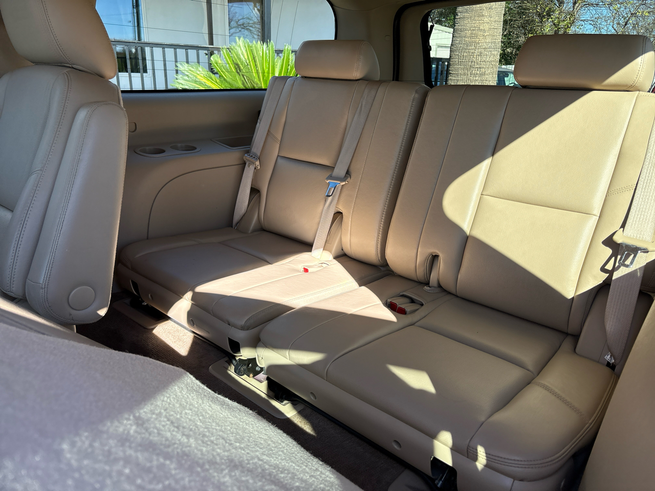 Cadillac Escalade ESV 2WD 4dr Premium 2011