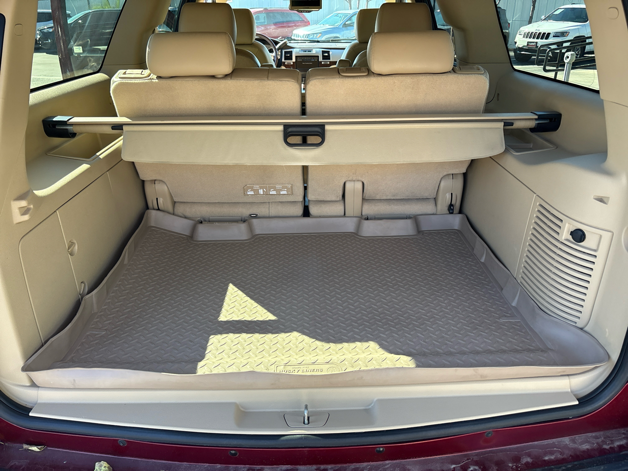 Cadillac Escalade ESV 2WD 4dr Premium 2011