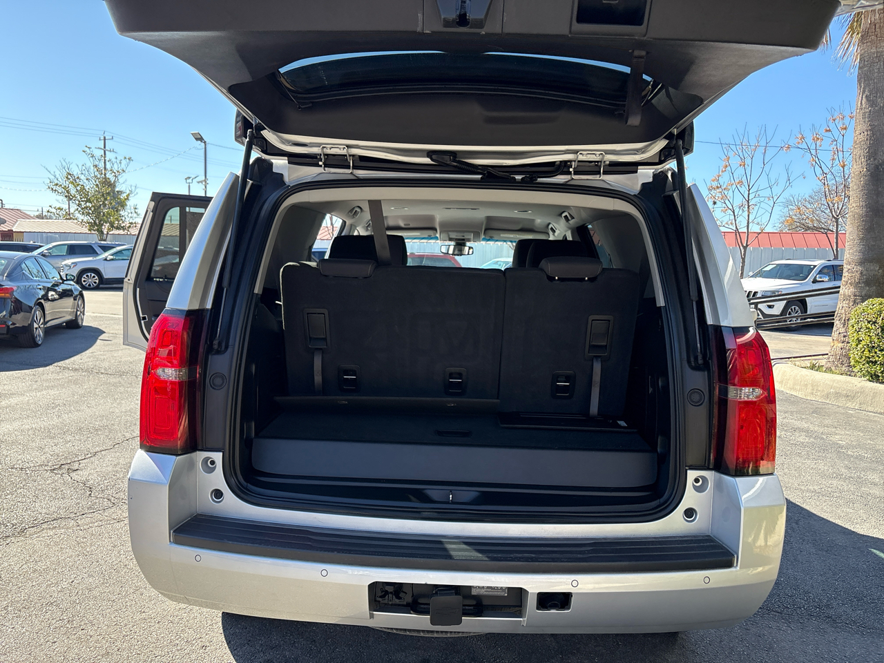 Chevrolet Tahoe 2WD 4dr LS 2020