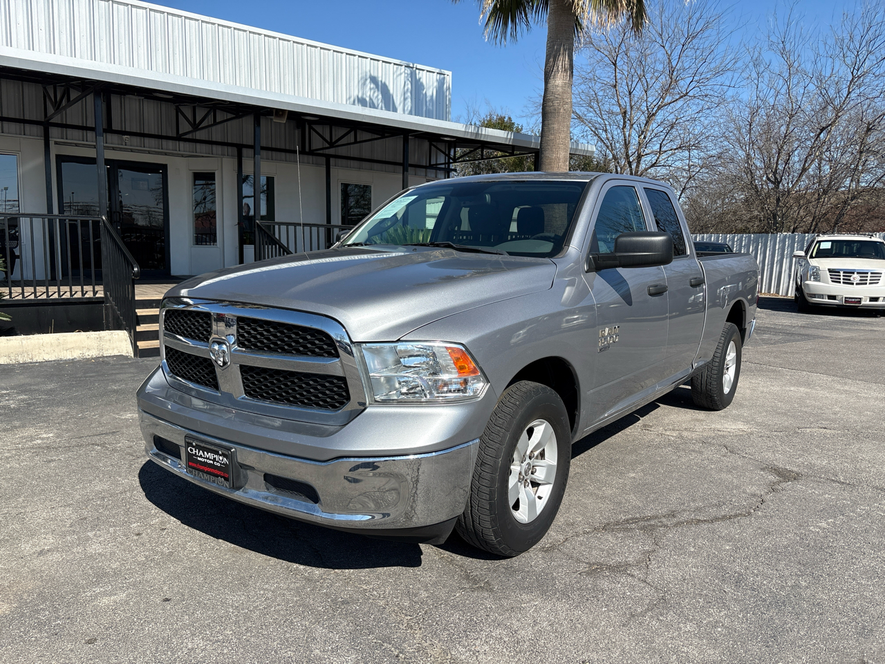 RAM 1500 Classic Tradesman 4x2 Quad Cab 6'4" Box 2019